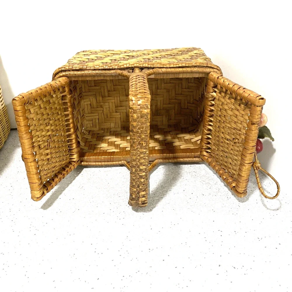 Vintage Woven Market Basket Small Split Lid Top Handle Carrier Wicker & Fruit